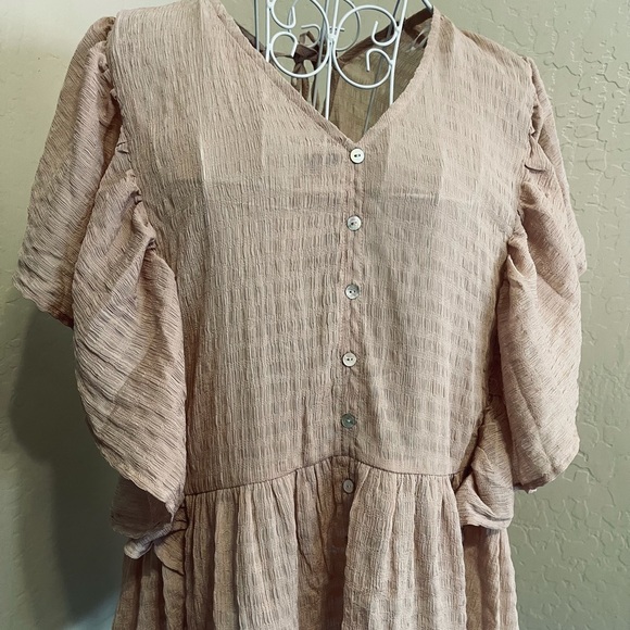 Romantic Ruffled Blouse NWT - Picture 2 of 9